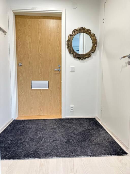 Appartamento Huoneisto Juna Aseman Vieressae Vantaa Esterno foto